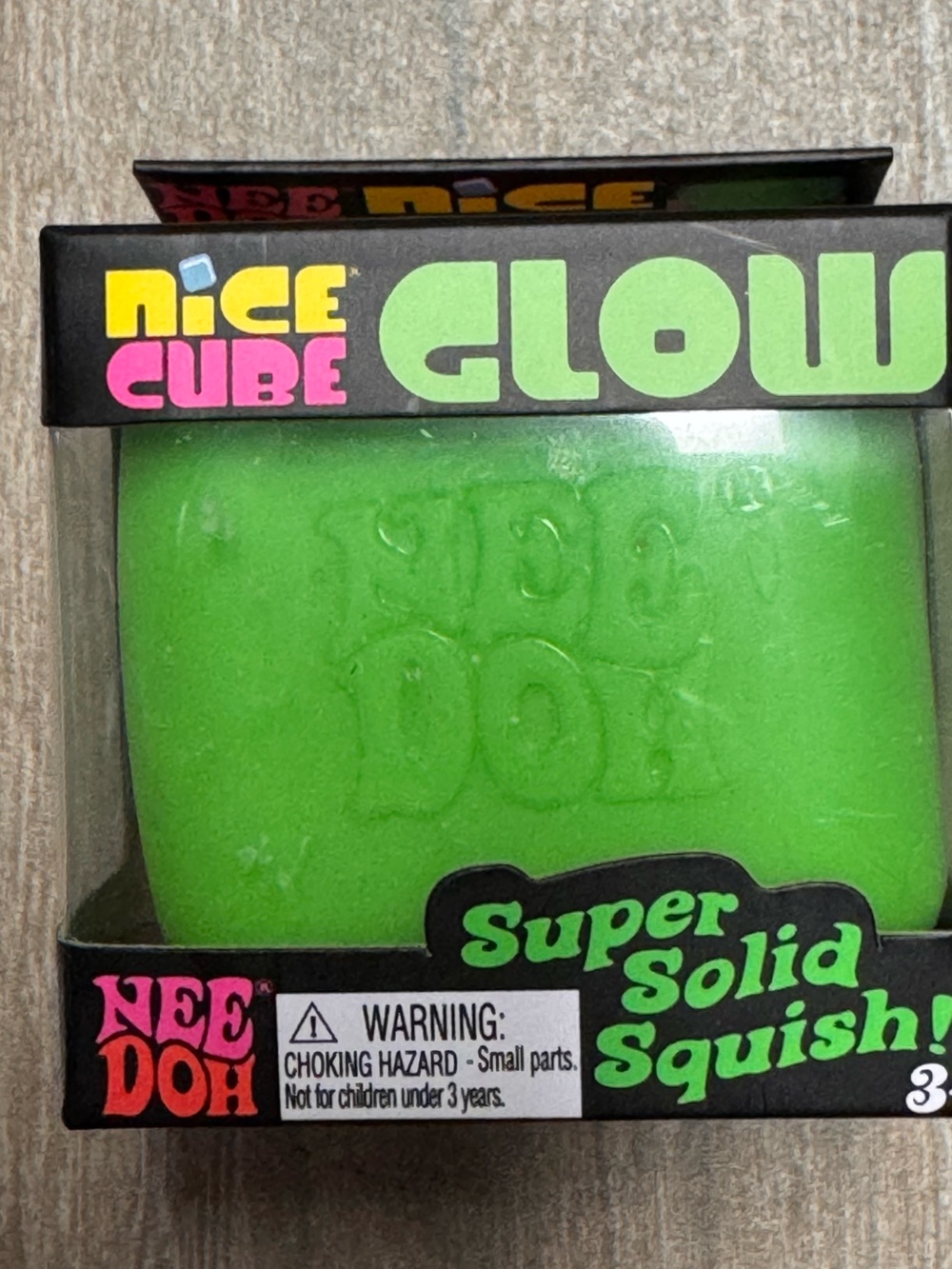 Green NeeDoh Nice Cube GLOW 💚